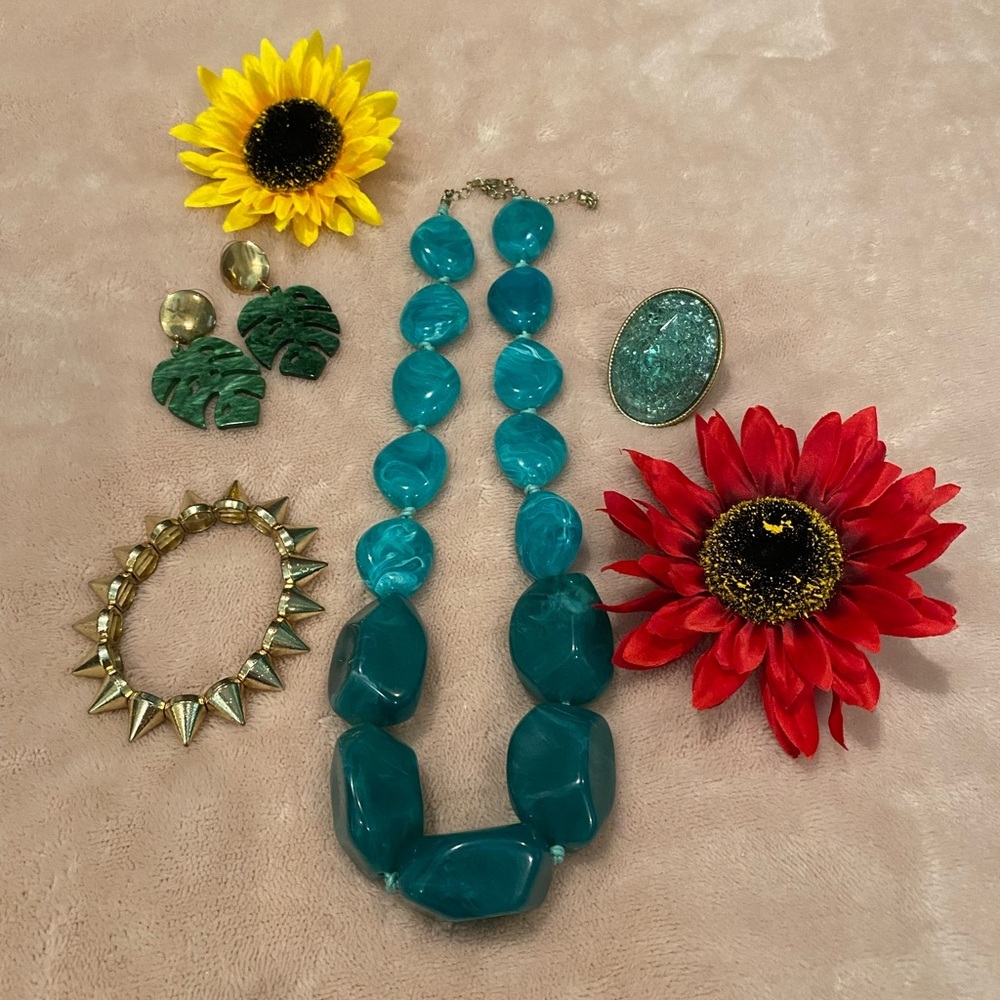 Accessory bundle 💚